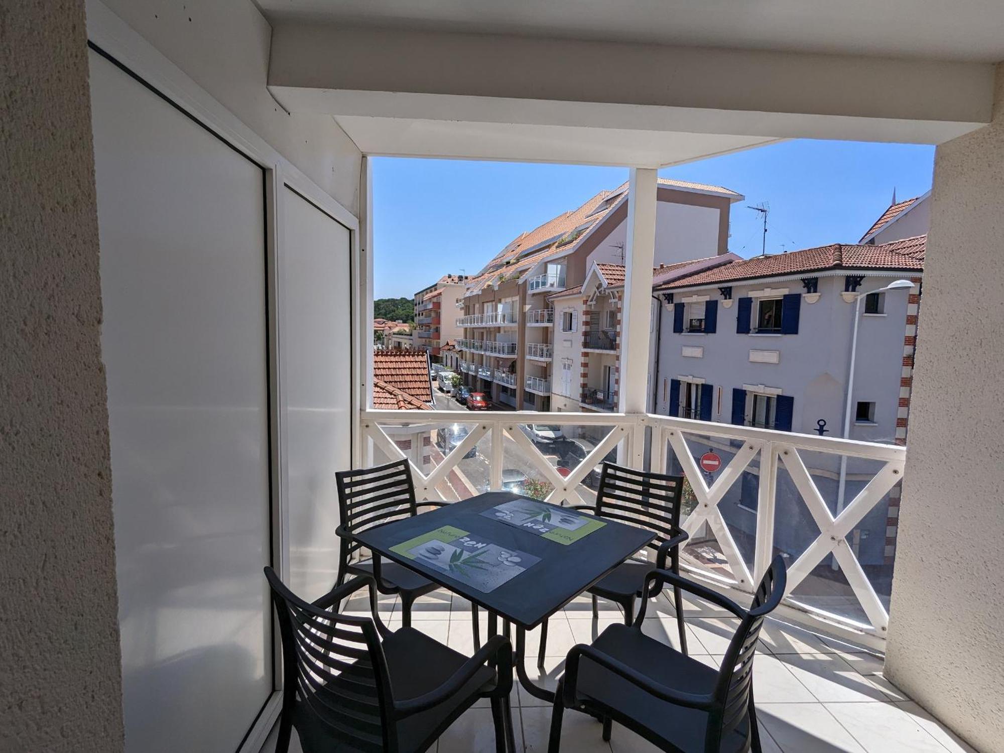 Arcachon Centre : Charmant T2 Avec Loggia, Parking Securise Et Proche Plage - Fr-1-420-61 外观 照片
